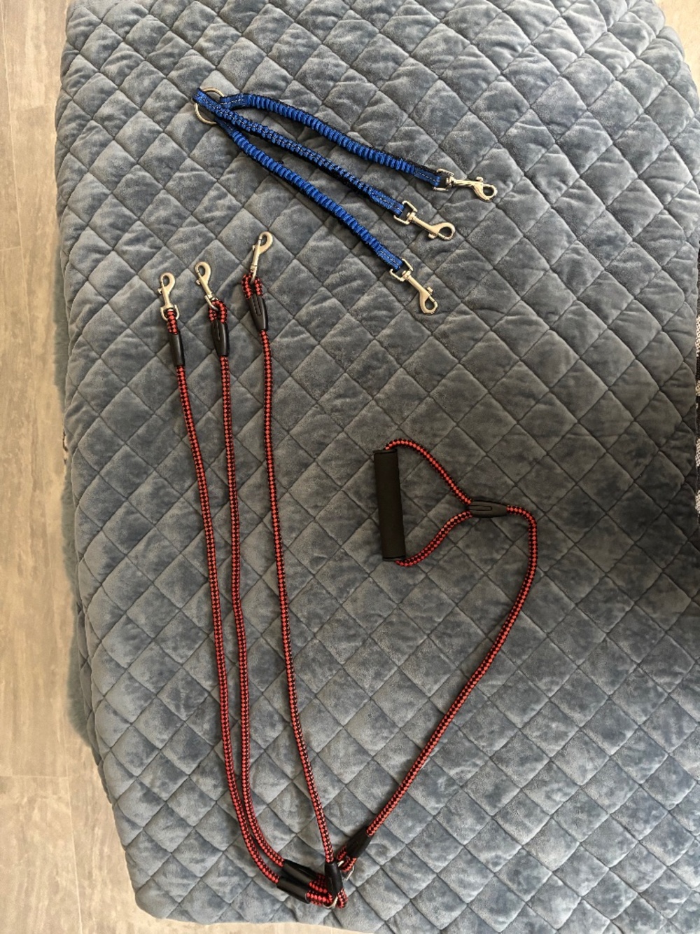 3 in 1 Adjustable dog leash for multiple dogs with Tangle-Free Rotating Splitter